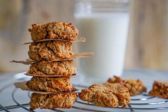 Wortelkoekjes met pindakaas