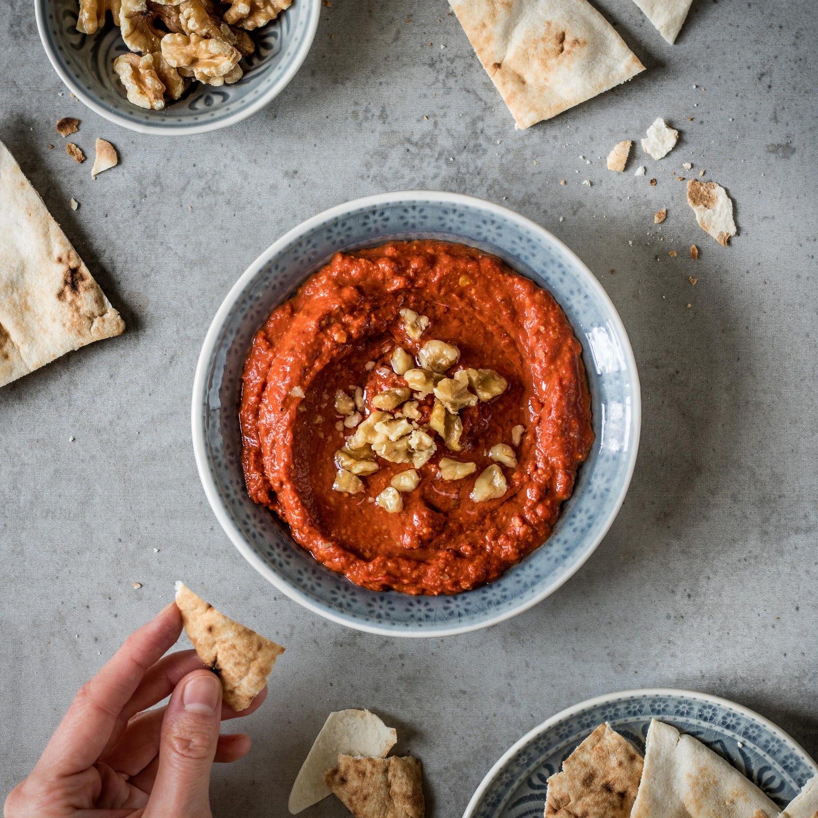 Spread van geroosterde paprika met walnoten