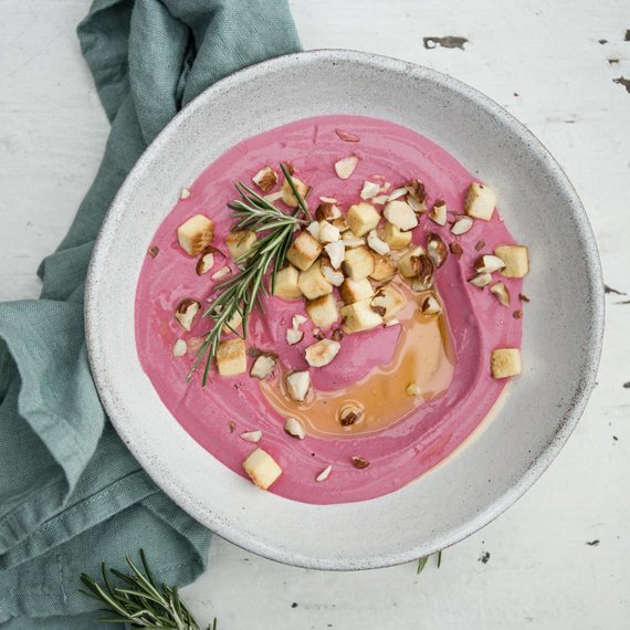 Spread van tofu en rode biet