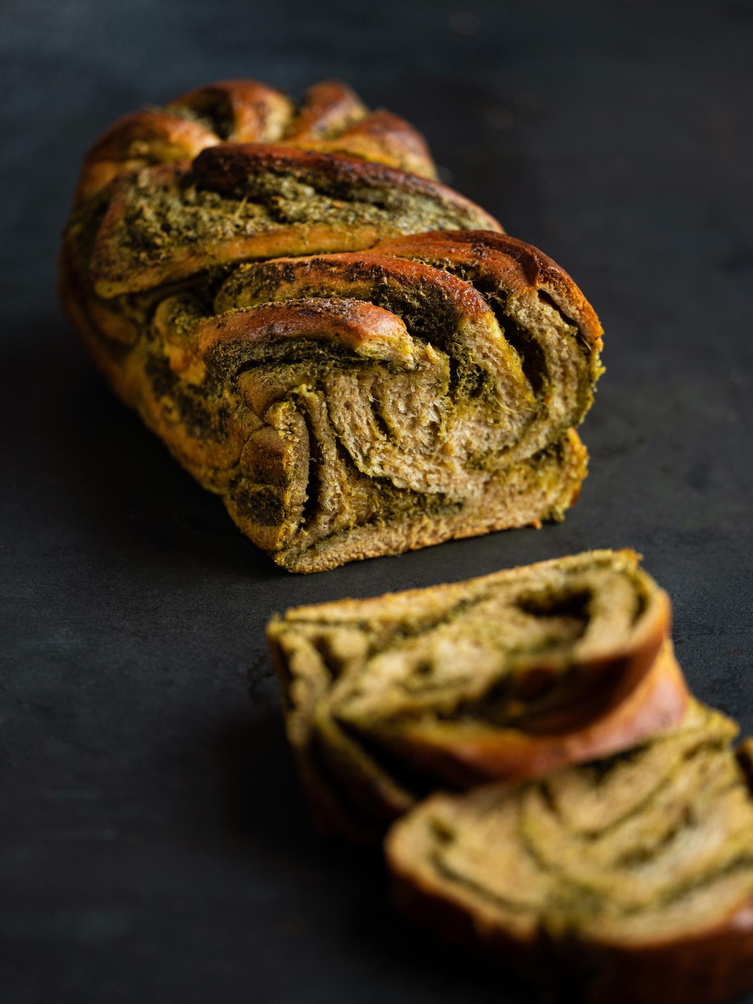 Babka met pesto