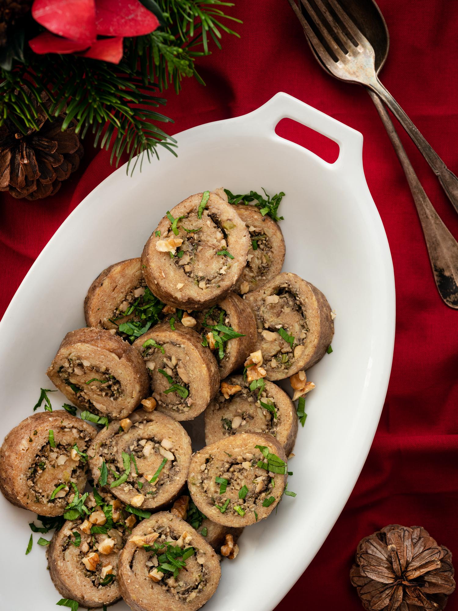 Aardappelrollade gevuld met champignons