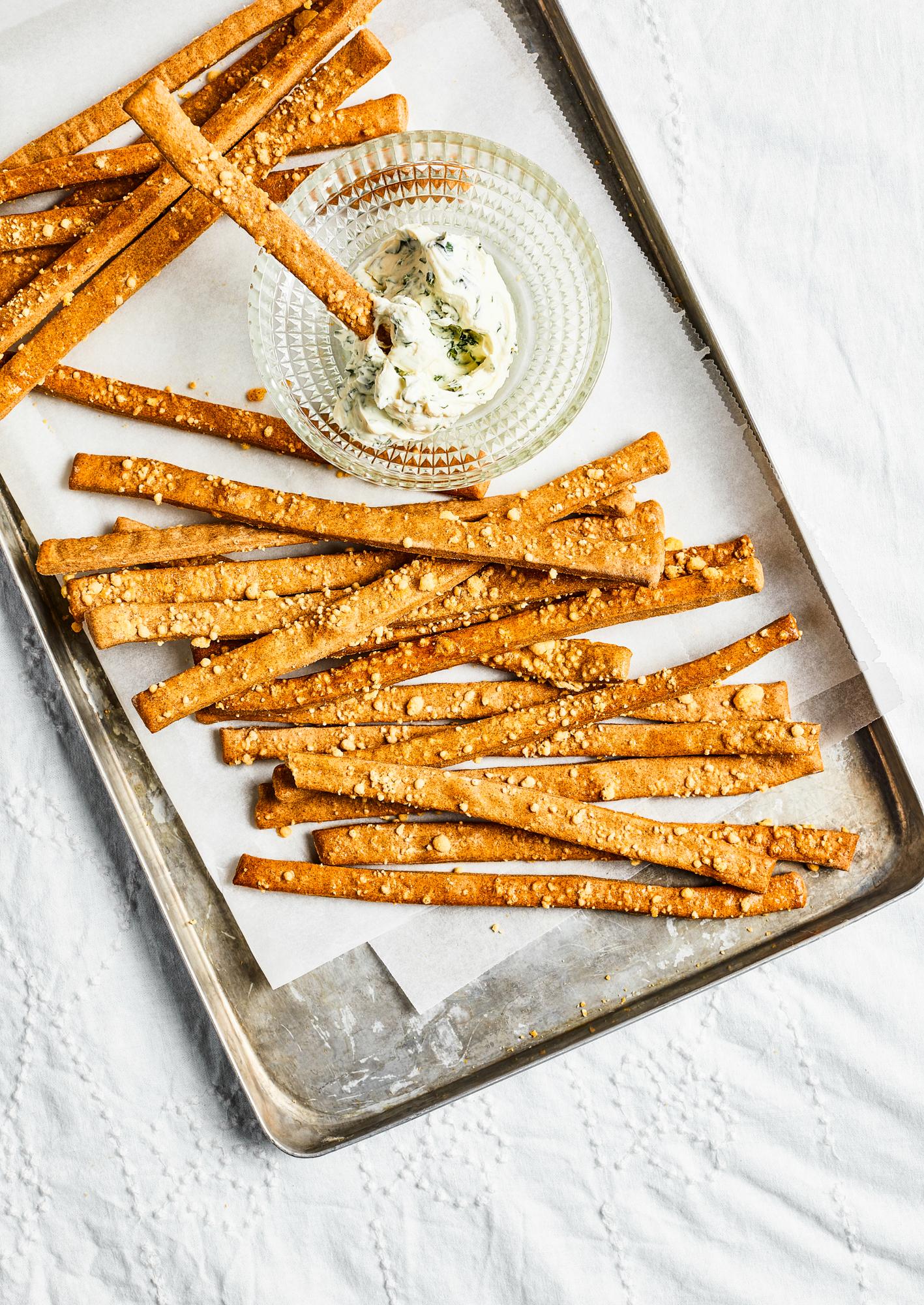 Volkoren stokbroodjes met parmezaan