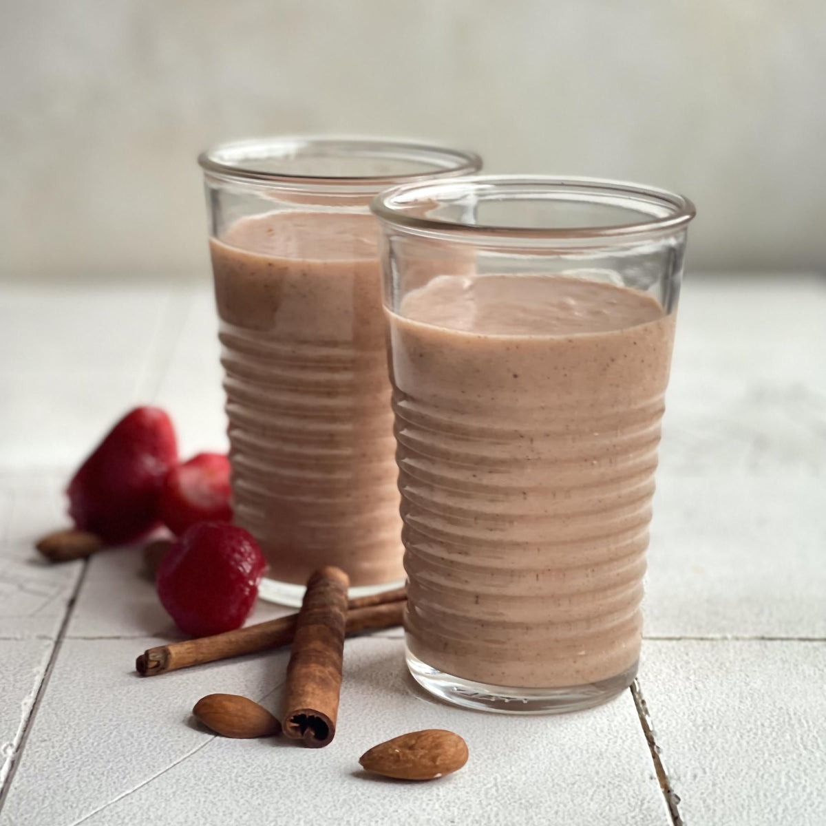 Aardbei-smoothie met kaneel