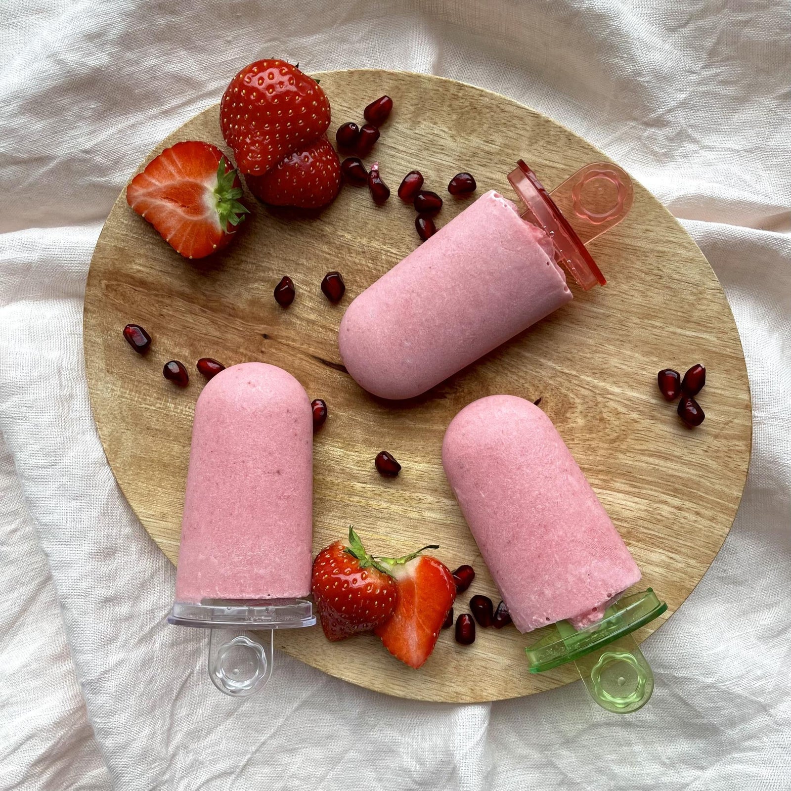 Aardbeienijslollies