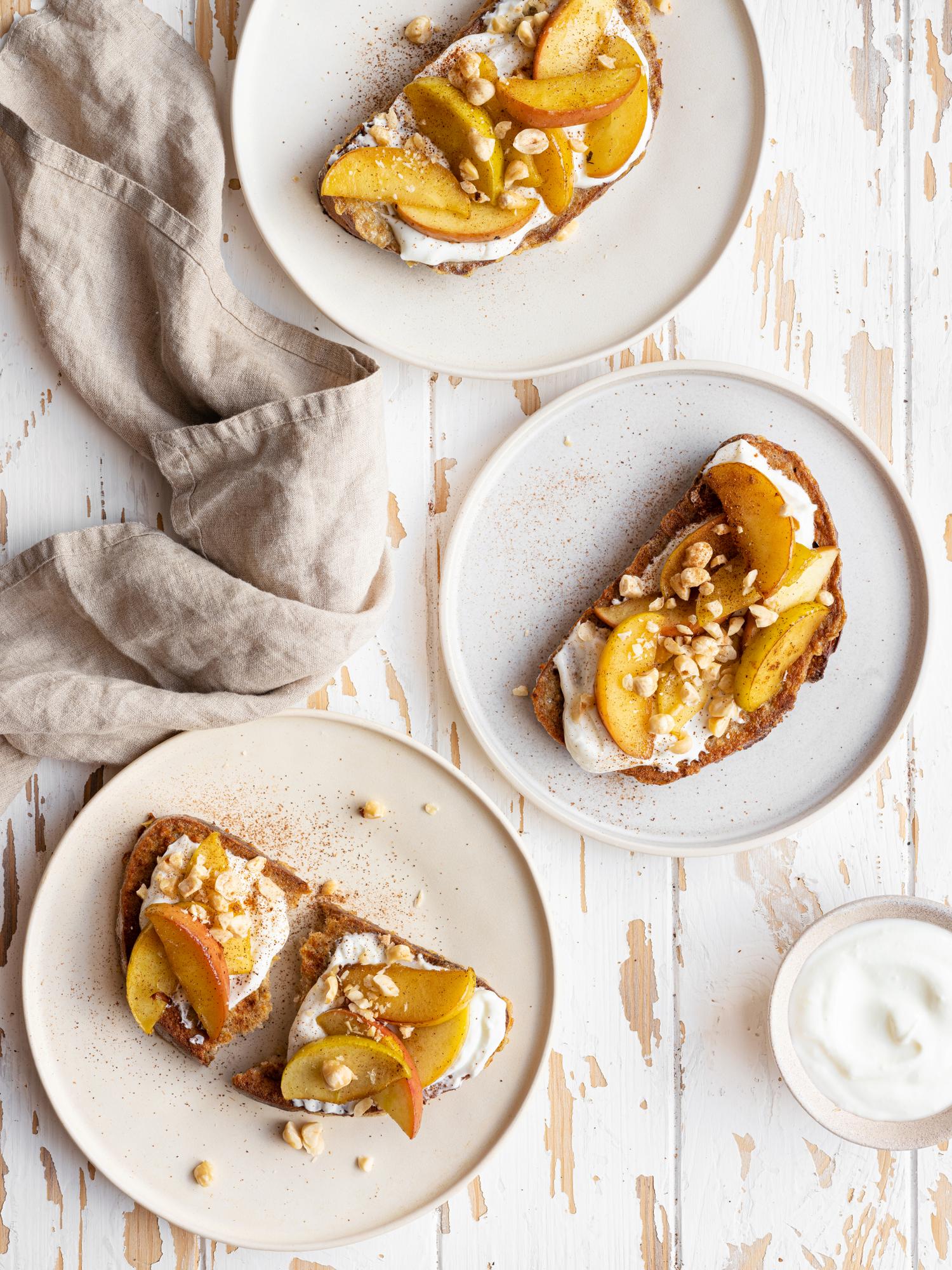 Franse toast met appels en Griekse yoghurt