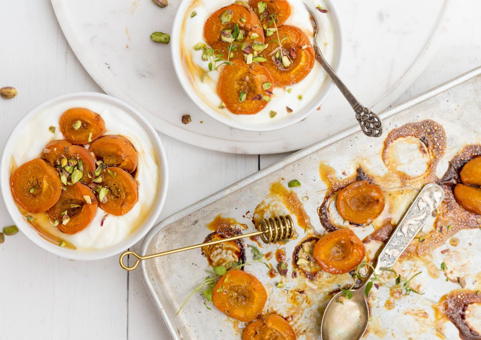 Gebakken abrikozen met yoghurt