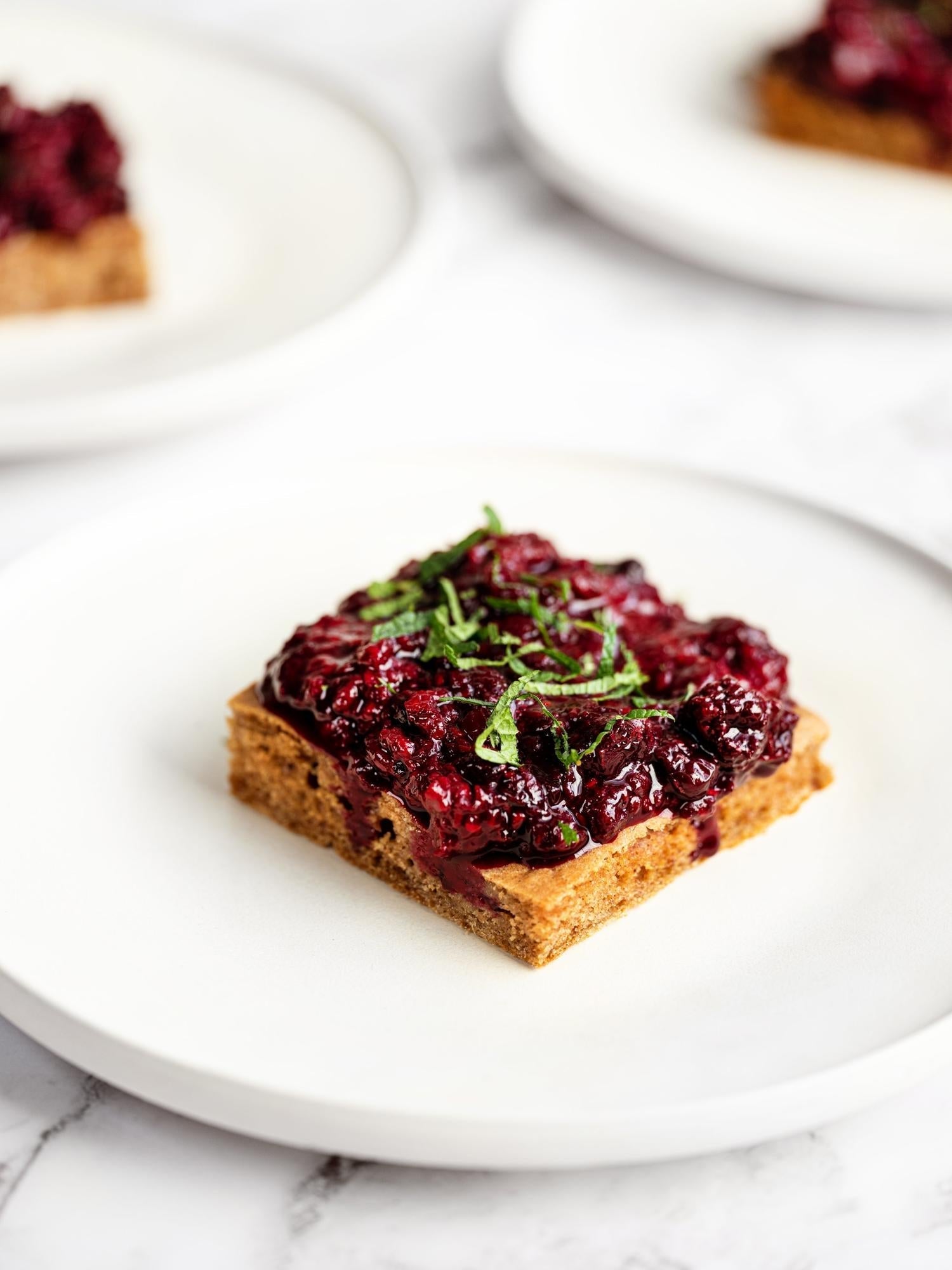 Kefircake met bosvruchten