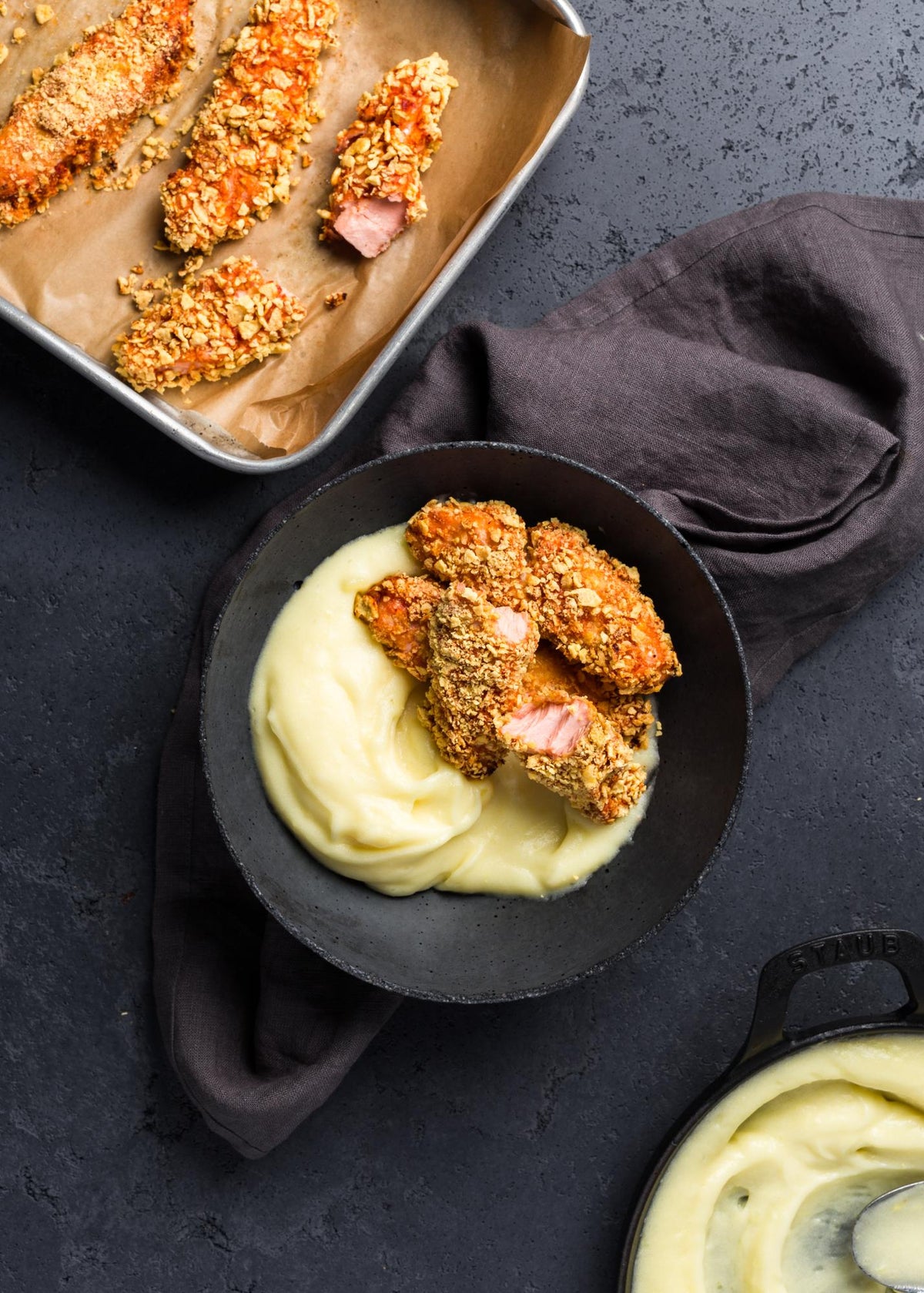Zalm-vissticks met aardappelpuree