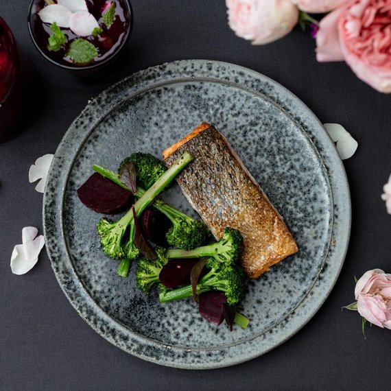 Zalm met biet en broccoli