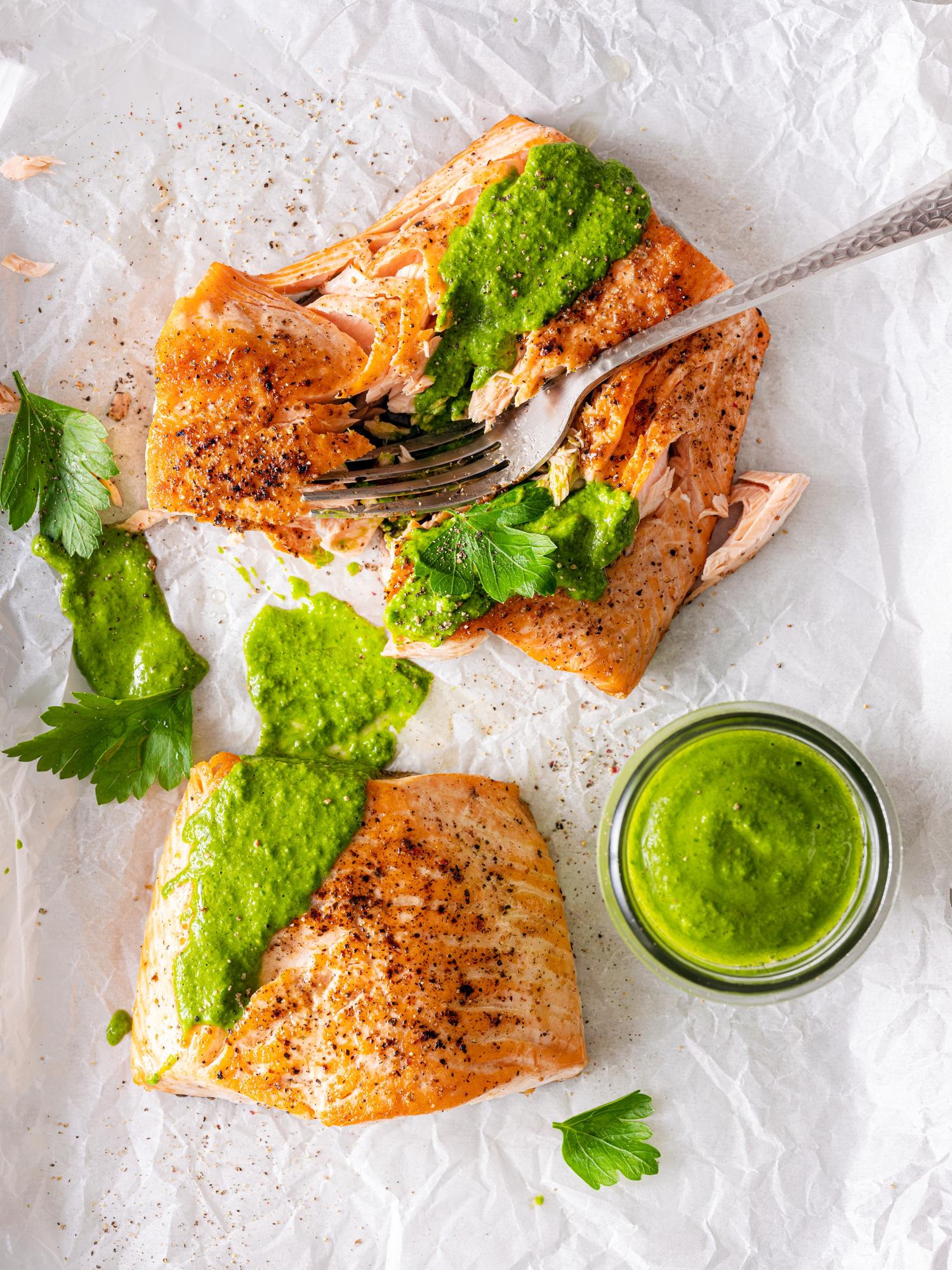 Zalm met peterseliesaus