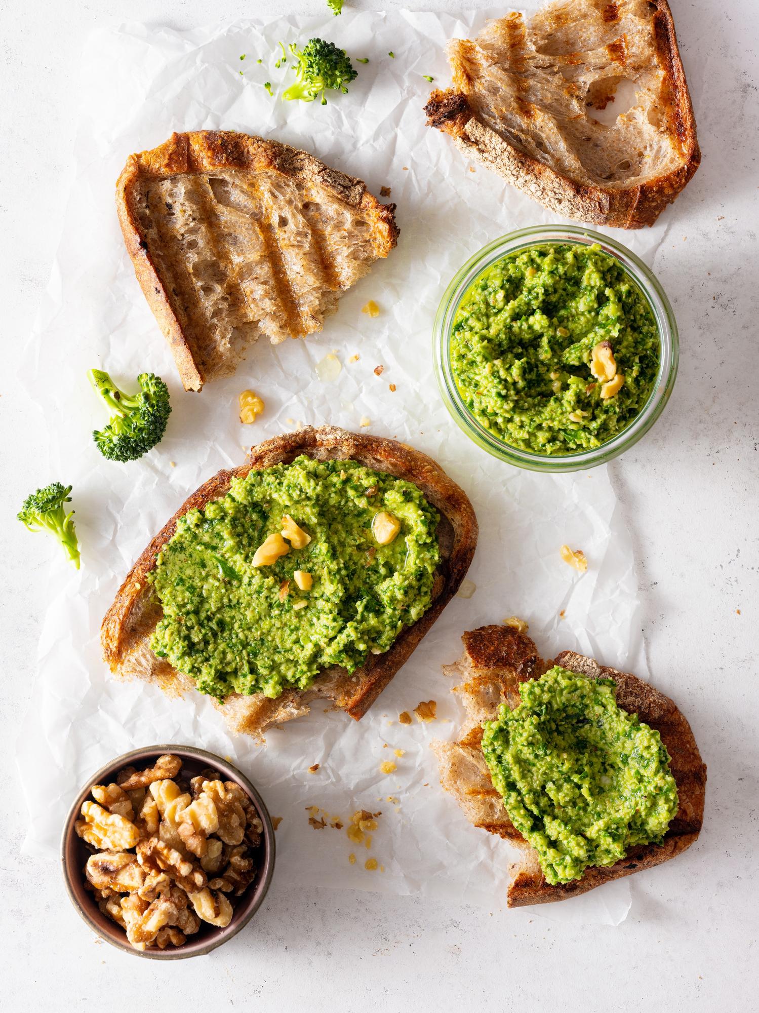 Pesto van broccolistelen