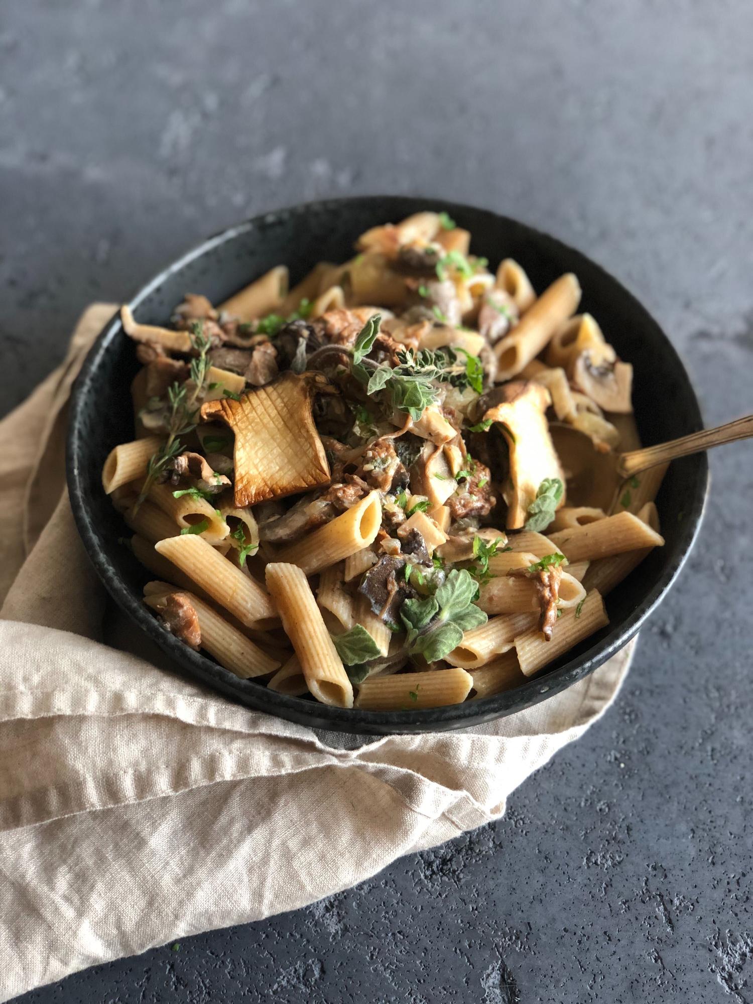 Paddenstoelensaus met pasta