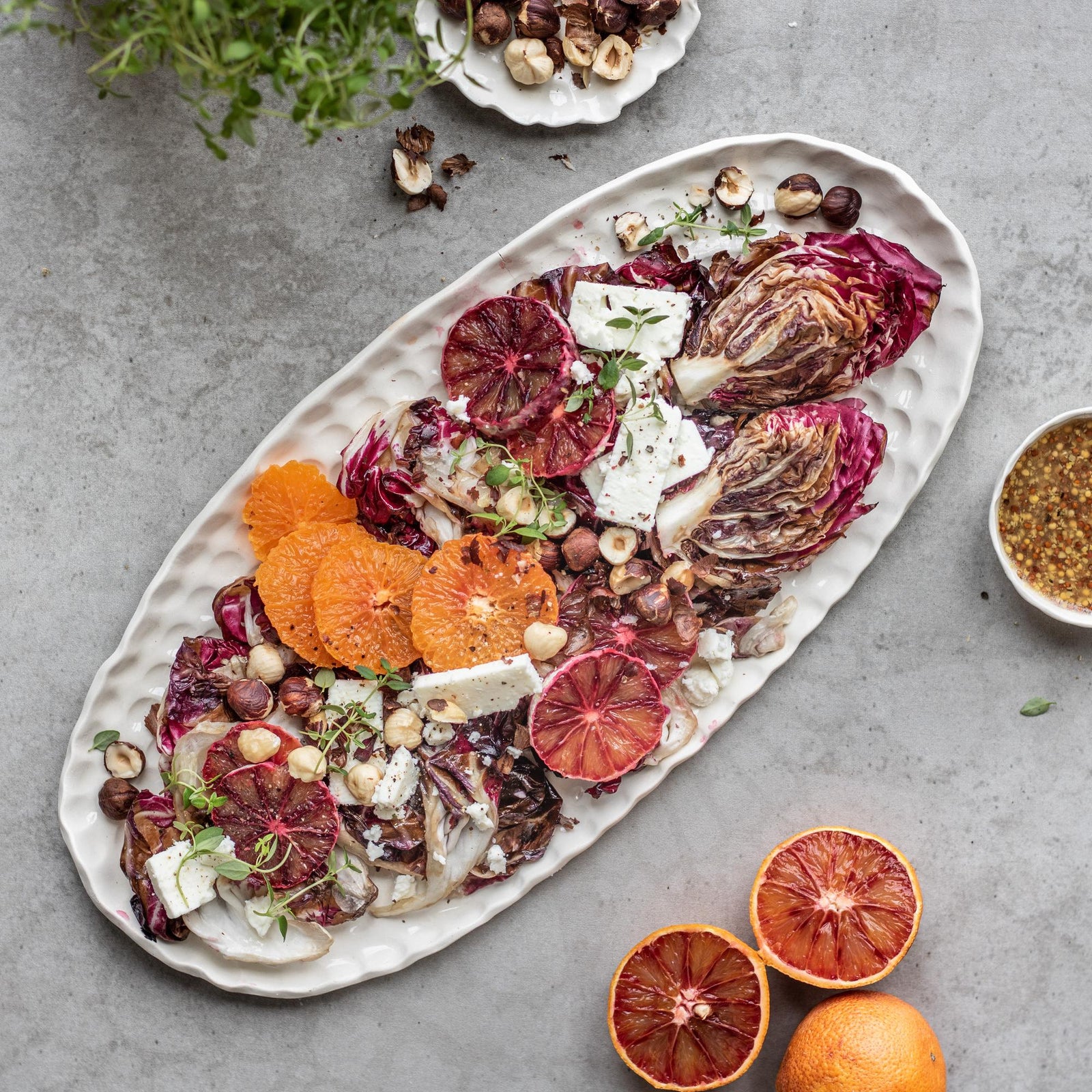 Salade met gegrilde witlof en citrusvruchten
