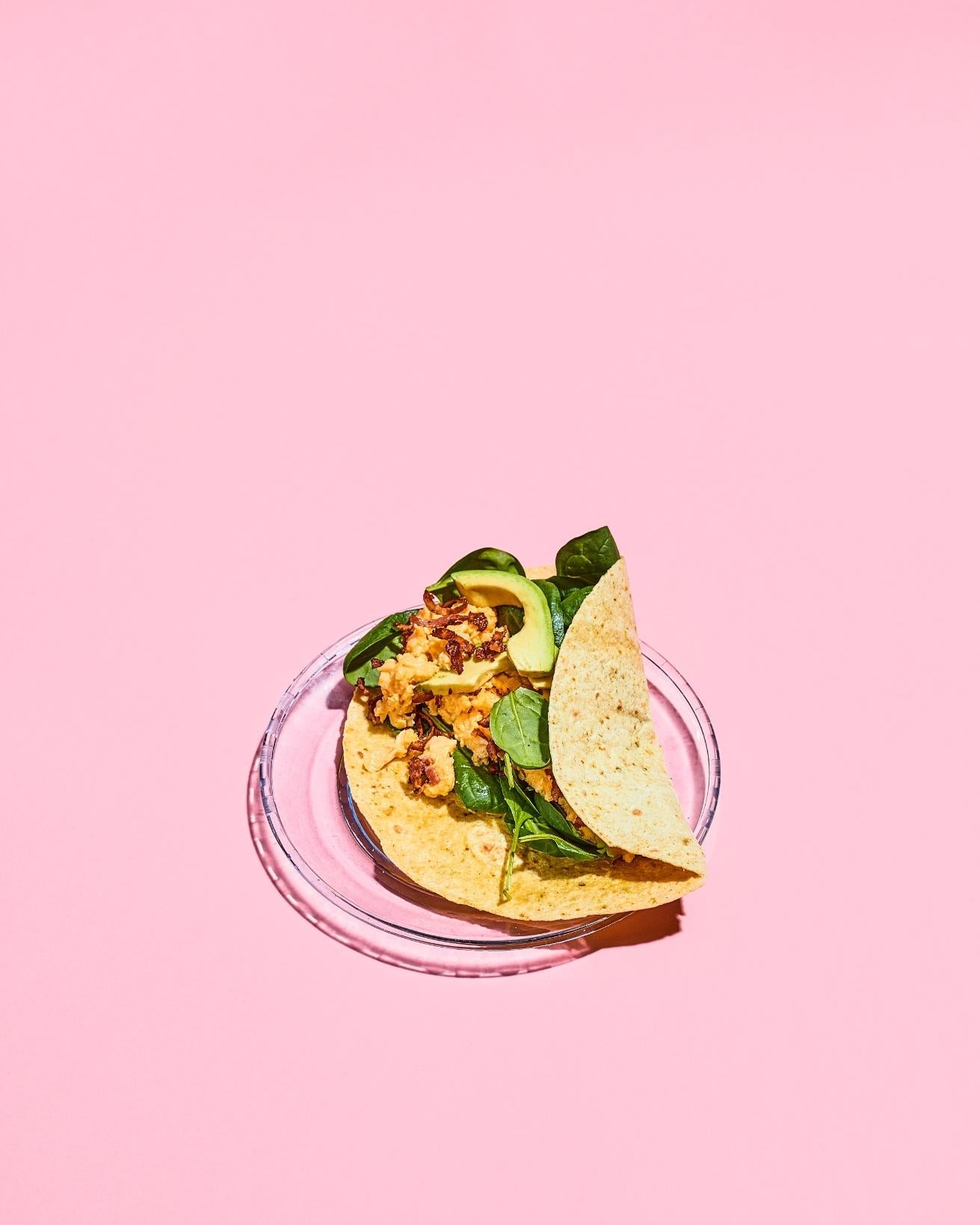 Ontbijtburrito met eieren en spek