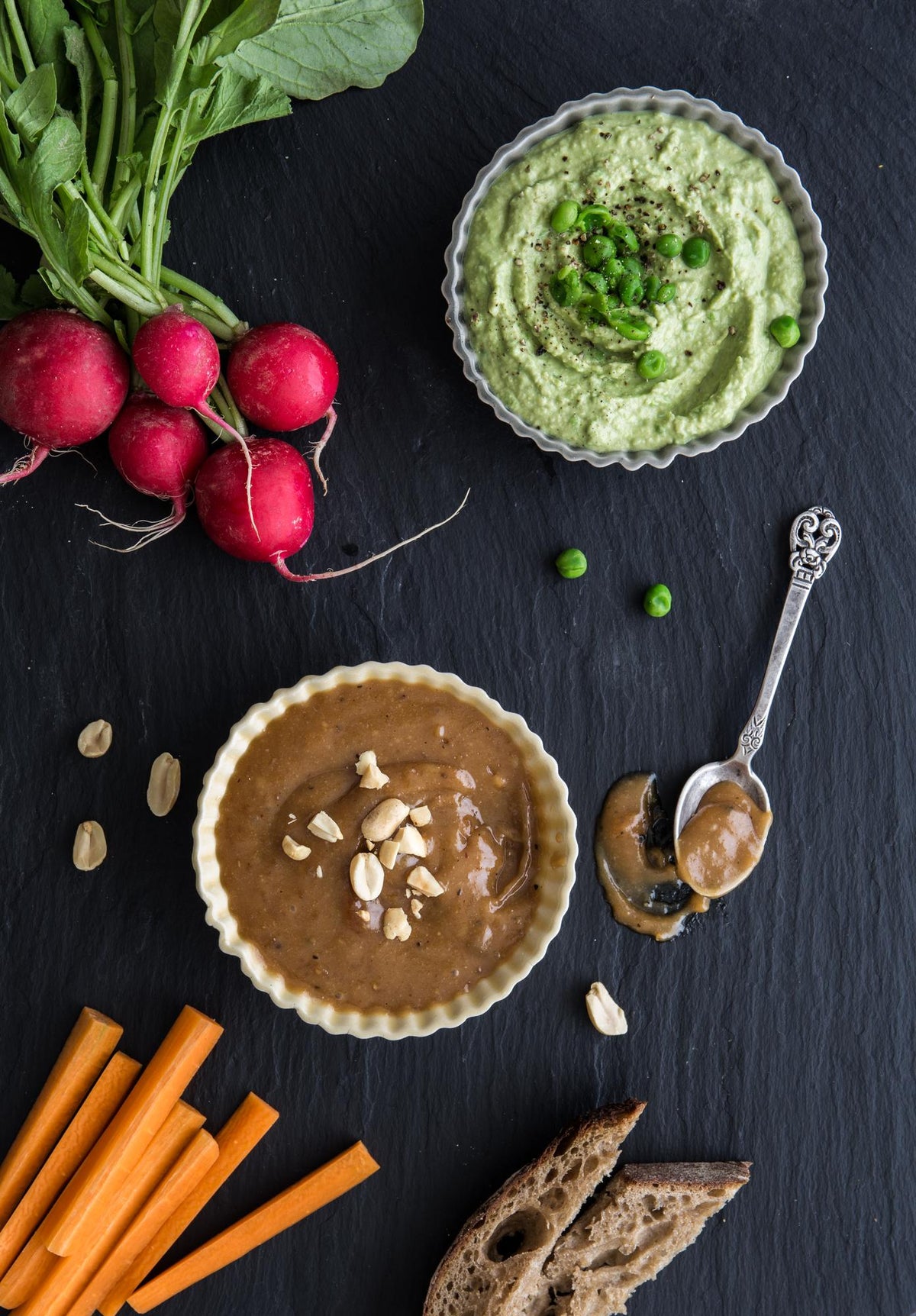 Zoetzure dip met pindakaas
