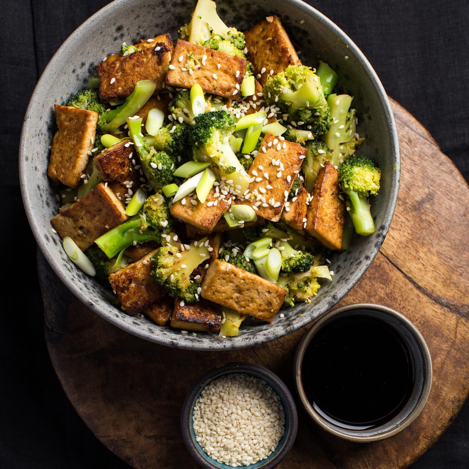 Roerbak met tofu en broccoli