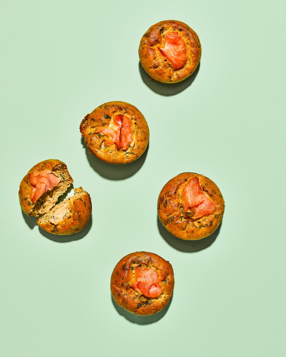 Ei-muffins met spinazie en gerookte zalm