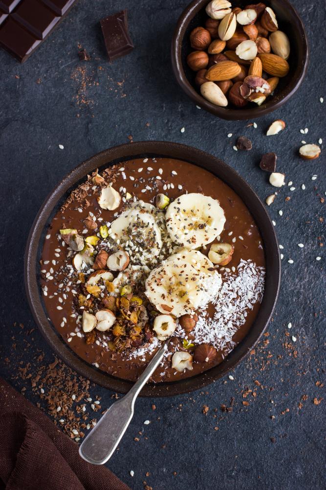 Banana vegan smoothie bowl