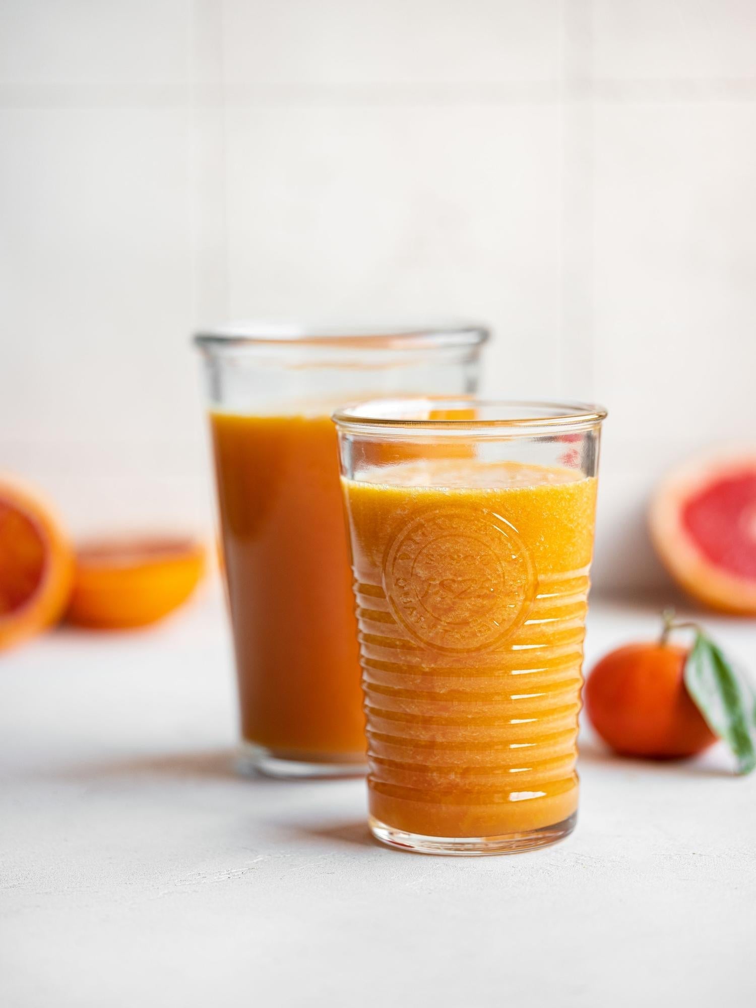 Vitaminerijke citrus-smoothie met kurkuma