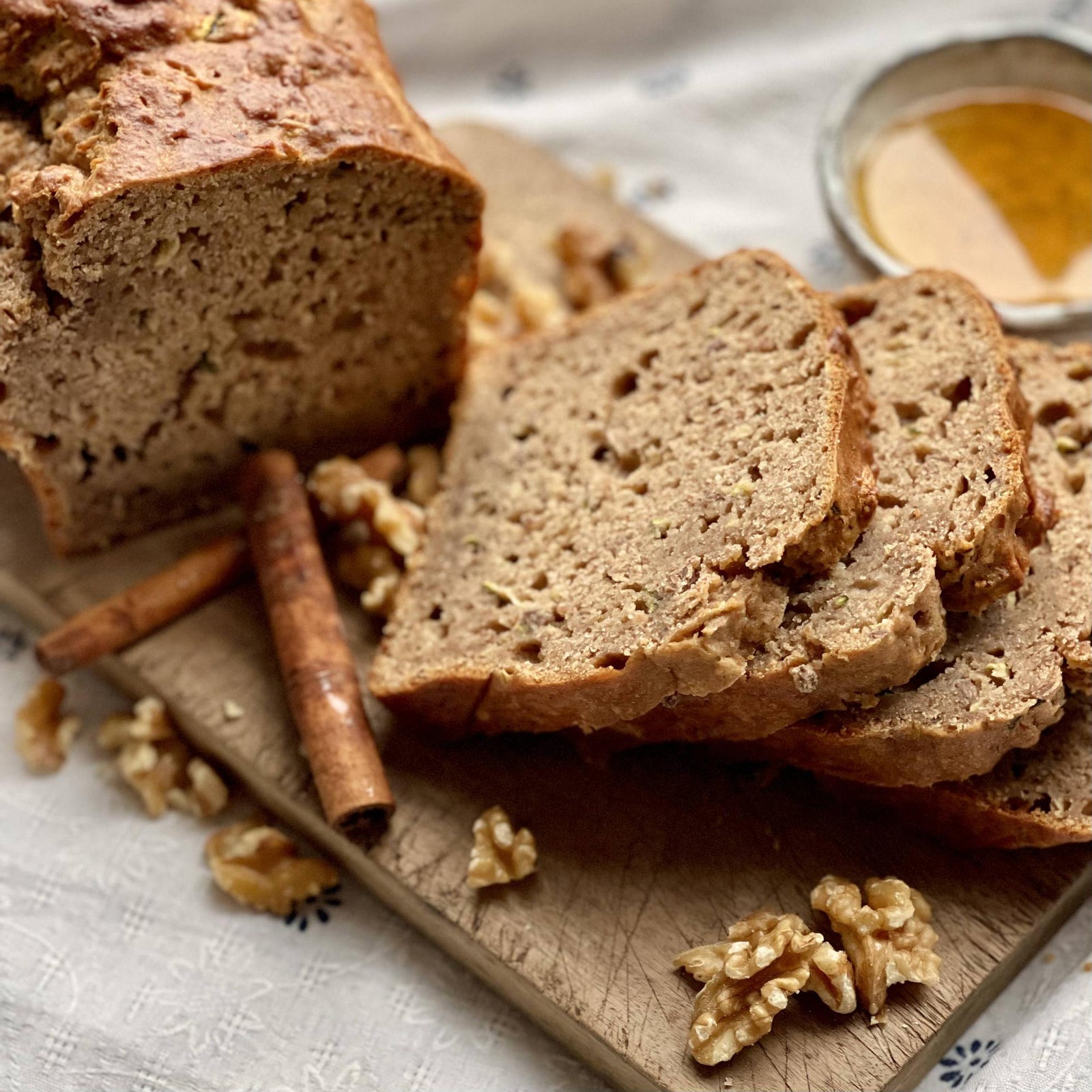Brood met courgette en noten