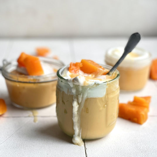 Pompoen pudding in een beker
