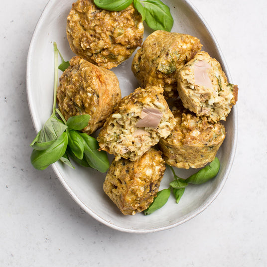 Tonijnmuffins met basilicum